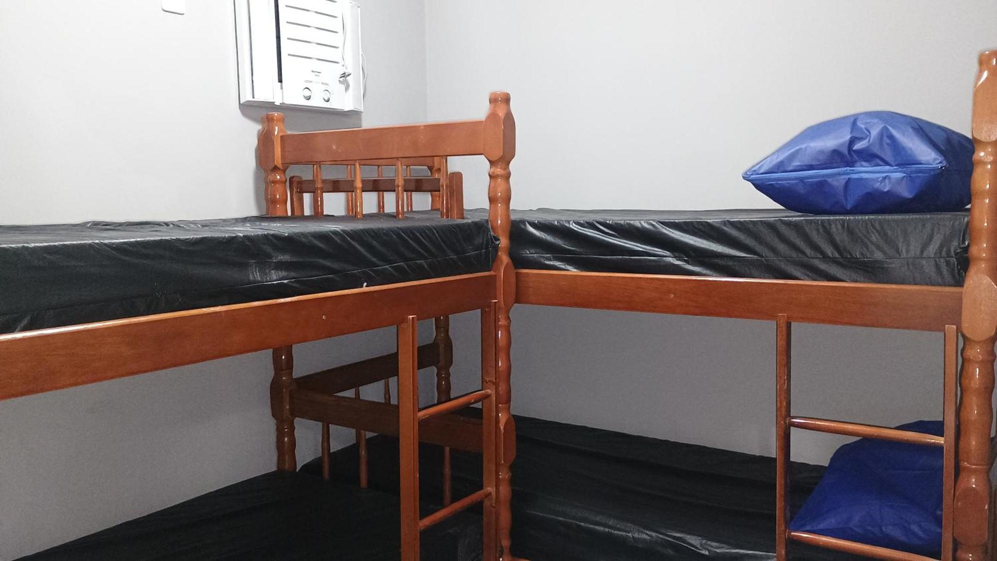 De 27 Quartos Na Cinelandia *