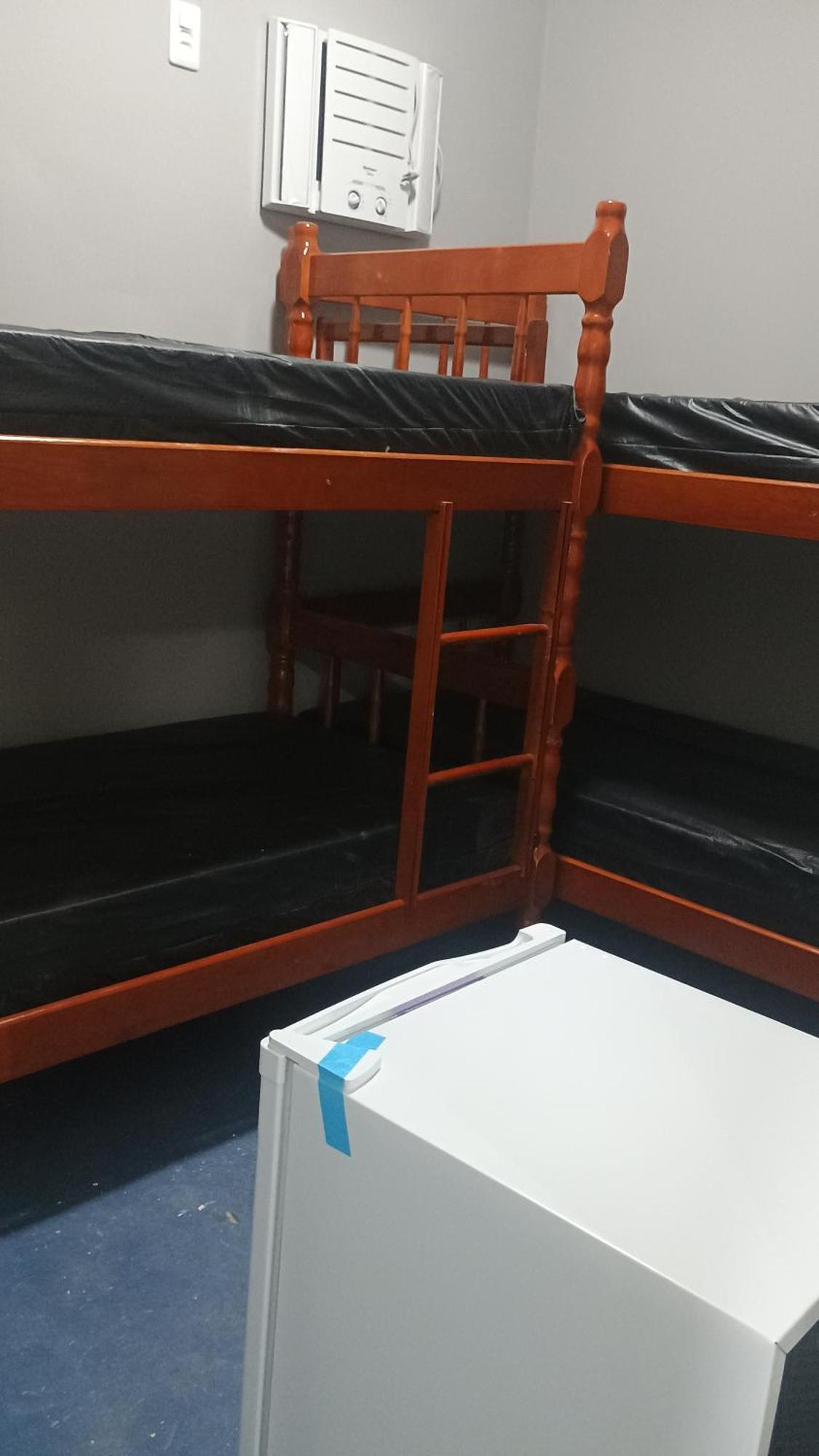 De 27 Quartos Na Cinelandia Apartamento *
